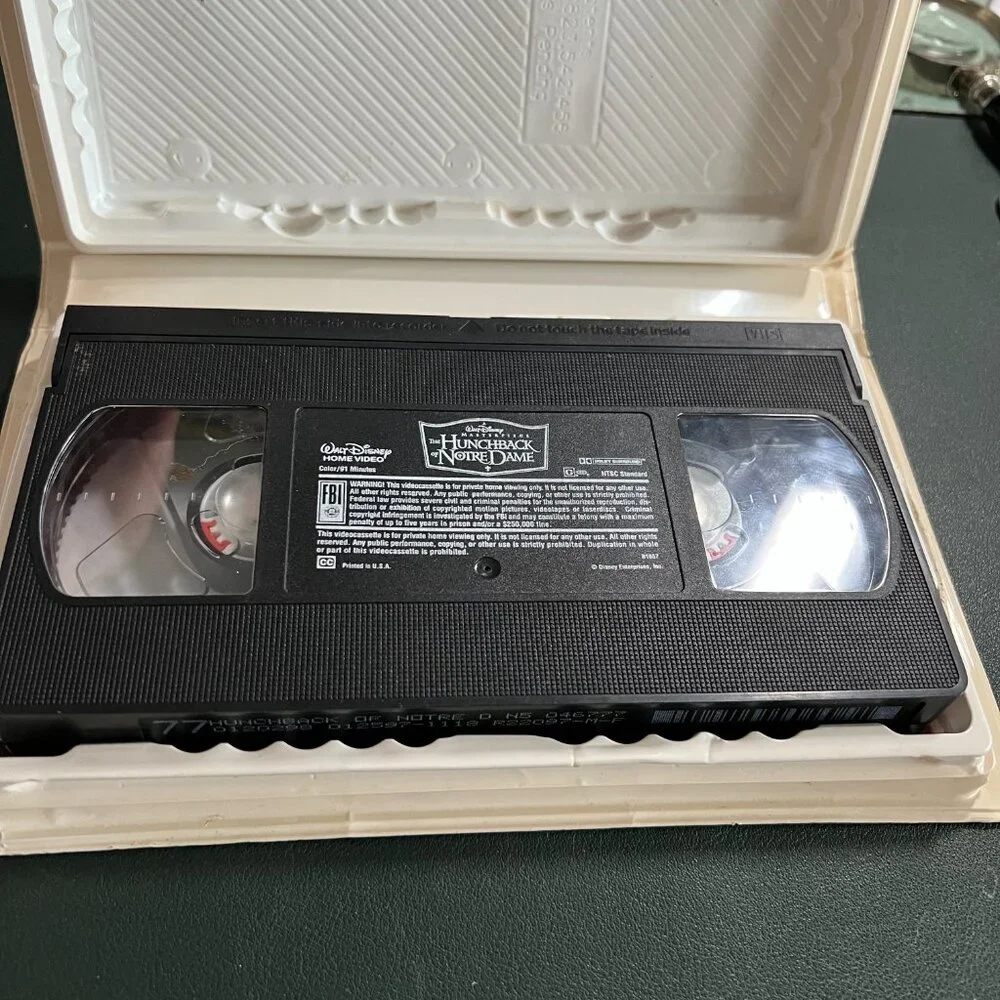 A Disney Masterpiece VHS – The Hunchback of Notre Dame – #7955-1 First Pressing